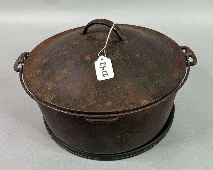 WagnerWare Round Roaster No. 10 image
