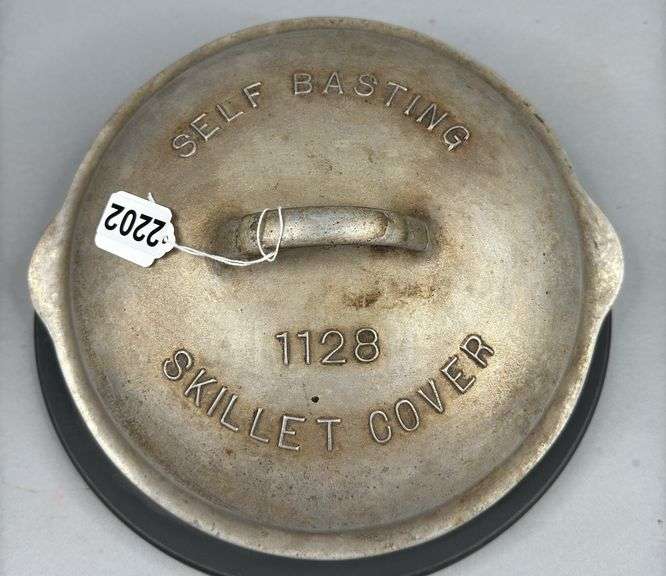 Aluminum Self Basting 1128 Skillet Cover image