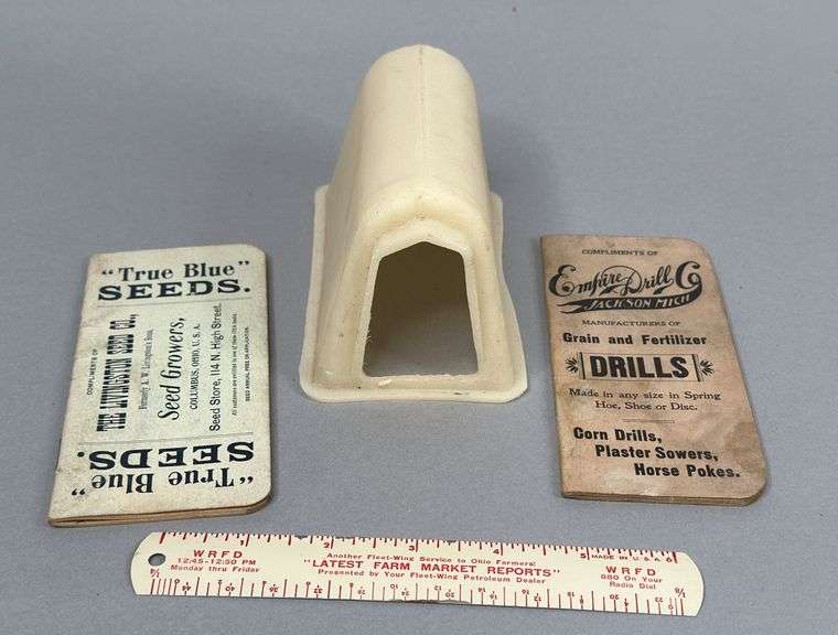 E-Z Hutch Kettlersville Ohio & Assorted Agricultural Advertising Items image