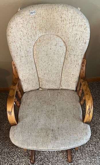 Dutailier Glider w Cream Cushions