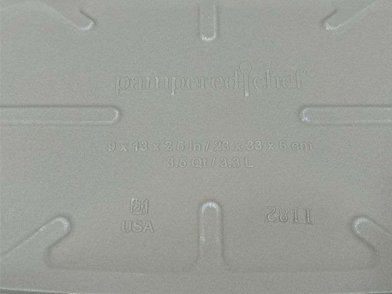 Pampered Chef Casserole Pan & Bread Loaf Pan