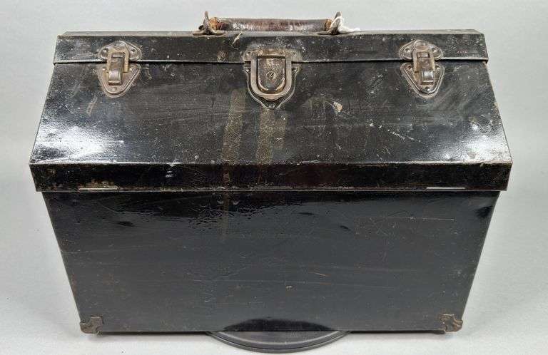 Vintage Yale Metal Tool Box image