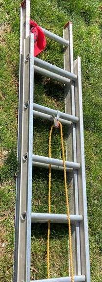 24ft Aluminum Extension Ladder