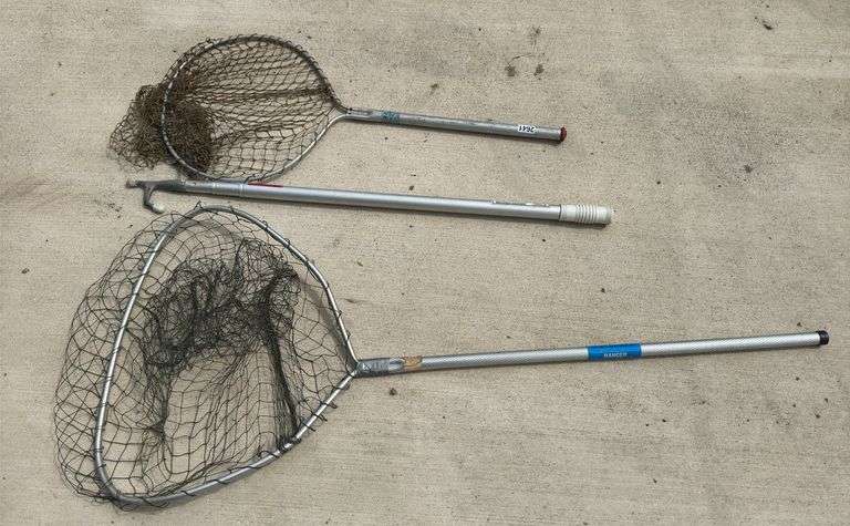 Pair of Fishing Nets, & eez-In Telescoping Pole