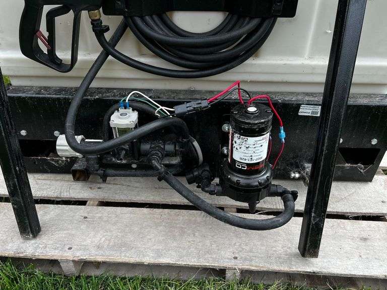 Demco 60 Gallon Sprayer