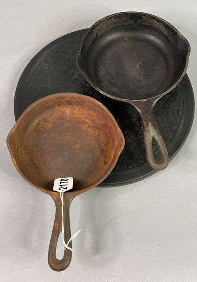 WagnerWare No. 3 & No. 4 skillets image