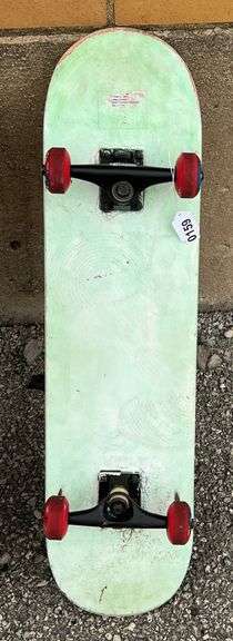 2 Skateboards