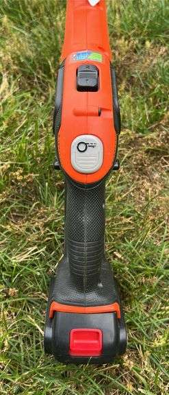 Black + Decker 20v Weed Eater