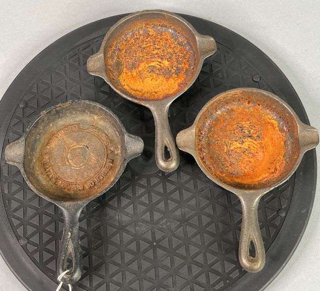 WagnerWare Ash Tray & Pair of Unmarked Ash Trays image