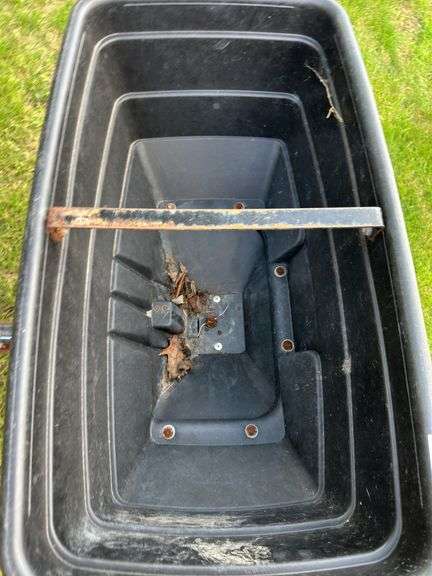 Agri-Fab Broadcast Spreader 175