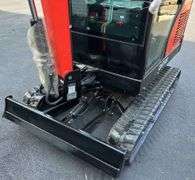 CFG Industrial Mini Excavator Model QNT50R