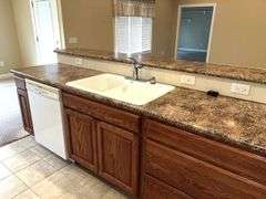 105 tayside Ct. Jackson Center Ohio