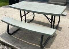 5’ Folding Picnic Table
