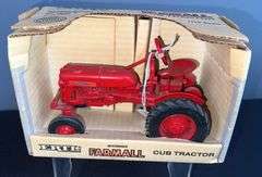 ERTL Farmall Cub Tractor