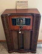 Zenith Radio Model No. 10S669