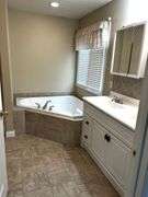 105 tayside Ct. Jackson Center Ohio