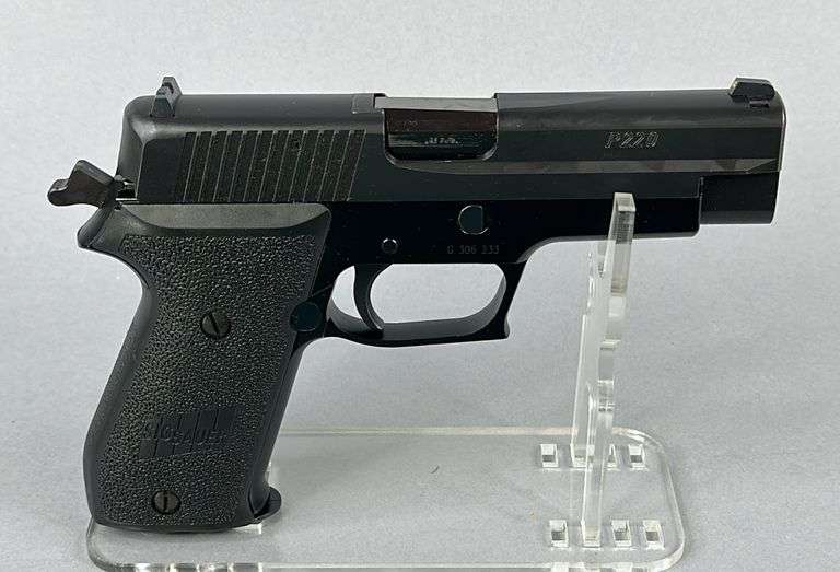 Sig Sauer  .45 ACP  P220  G306233 Sig Sauer  .45 ACP  P220  G306233 image