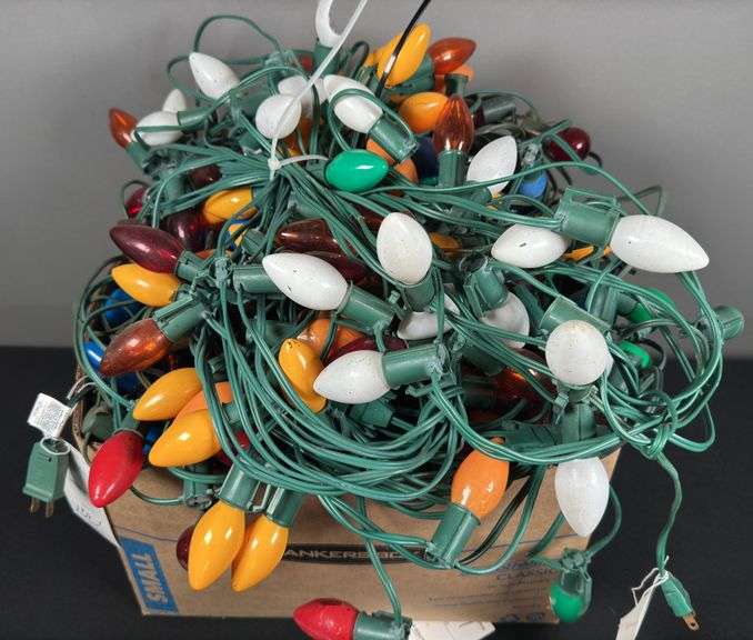 200+ FT of Retro Christmas Lights