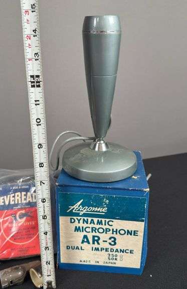 Argonne Dynamic Microphone AR-3 & Eveready Radio Batteries