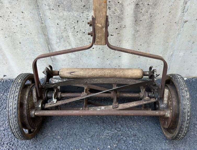 PQ Manual Reel Mower