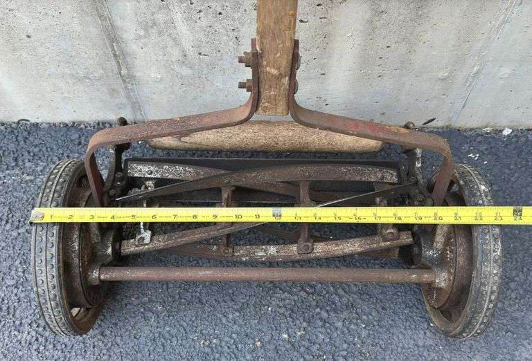 PQ Manual Reel Mower