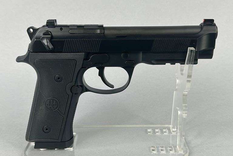 NIB Beretta  9mm  92X  J92FR92170 NIB Beretta  9mm  92X  92X0079118 image