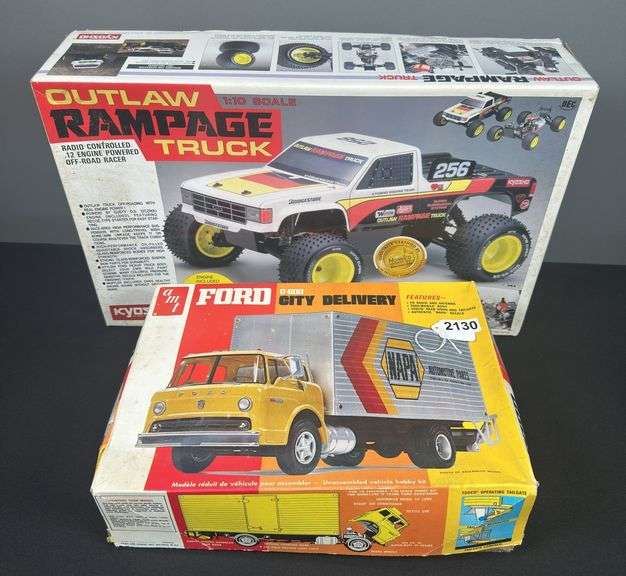 Ford C-600 Model Kit & Outlaw Rampage Truck Kit