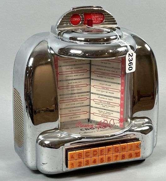 Crosley Collectors Edition Radio image