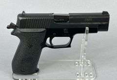 Sig Sauer  .45 ACP  P220  G306233 Sig Sauer  .45 ACP  P220  G306233