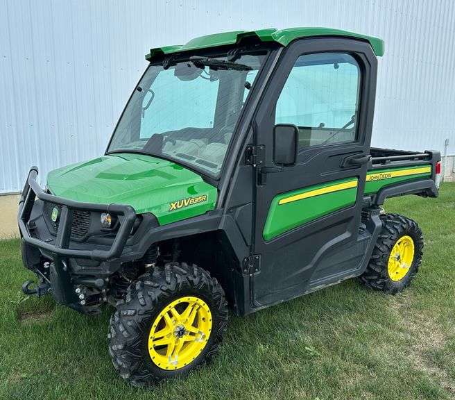 2019 John Deere Gator Model XUV835R image
