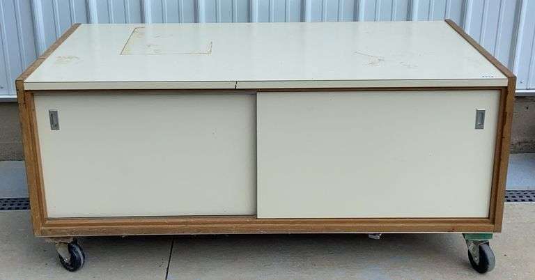 Display Cabinet with Sliding Doors on Rollers image