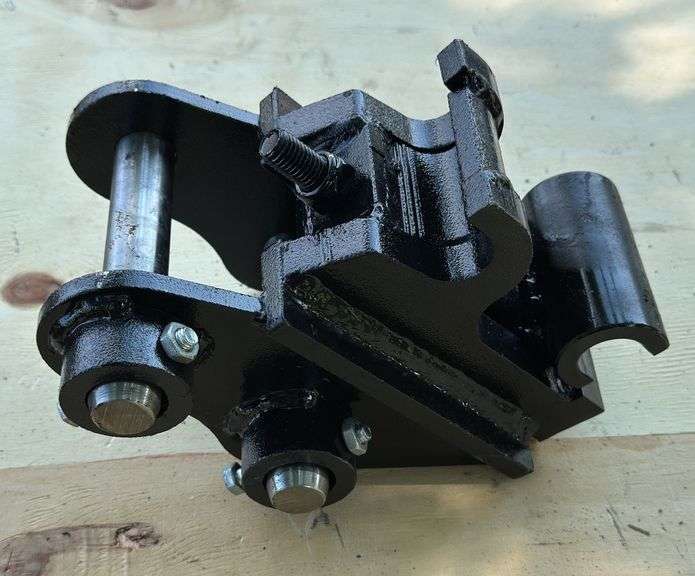 Mini Excavator Quick Attach image