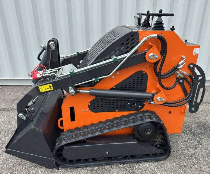 Mini Skid Steer Loader LDH-T460 image