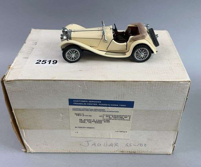 Jaguar SS-100 Model Car image