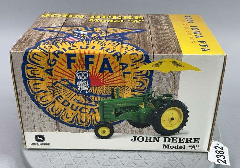 NIB John Deere Model “A” 2001 Iowa FFA Special Edition image