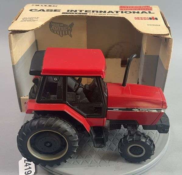 Case International Maxxum 5140 MFD Tractor 1:16 Scale & Box image
