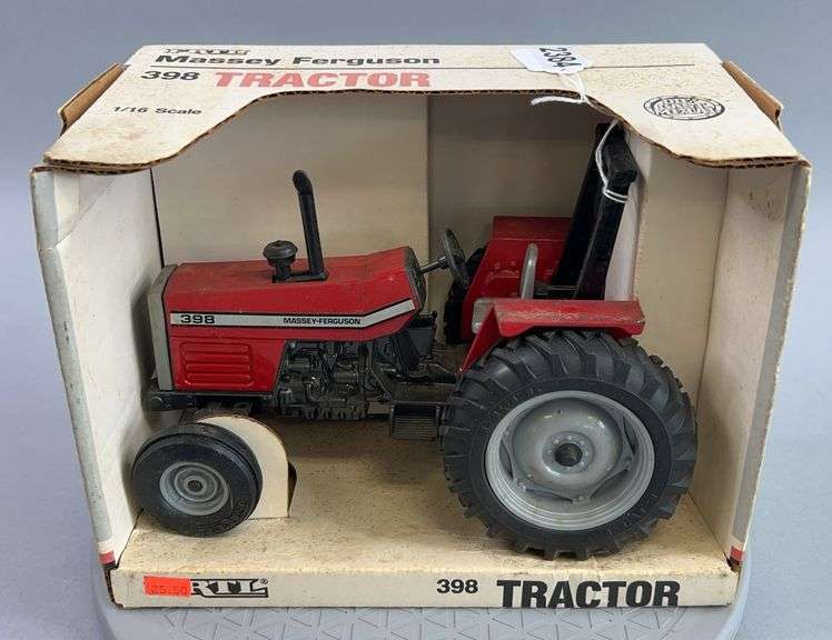 Massey Ferguson 398 Tractor 1:16 Scale image