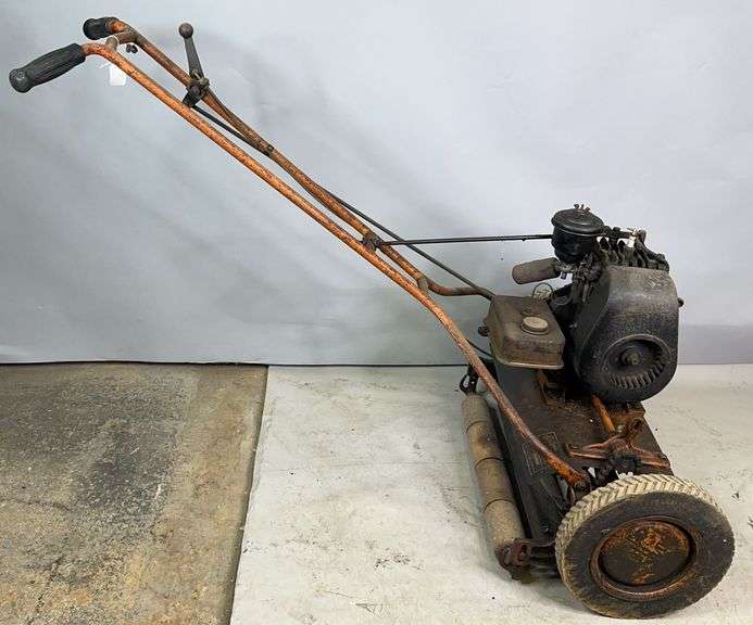 Eclipse Park Hound Lawn Mower image