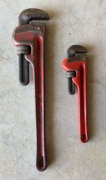 Ridged 10" and 18" Pipe Wrenches image