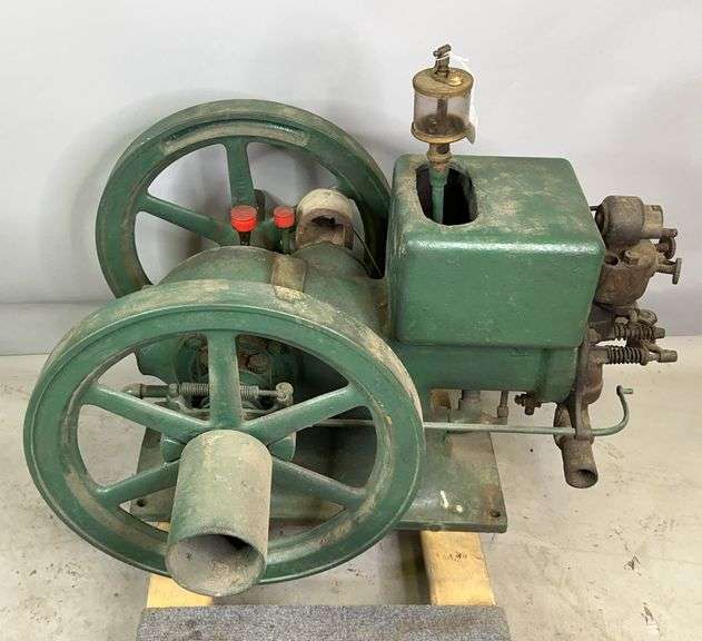 International Type-L Engine 1 1/2 HP image