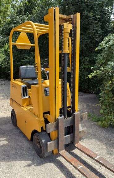 Clark Equipment Gas Tow Motor Model C20B image