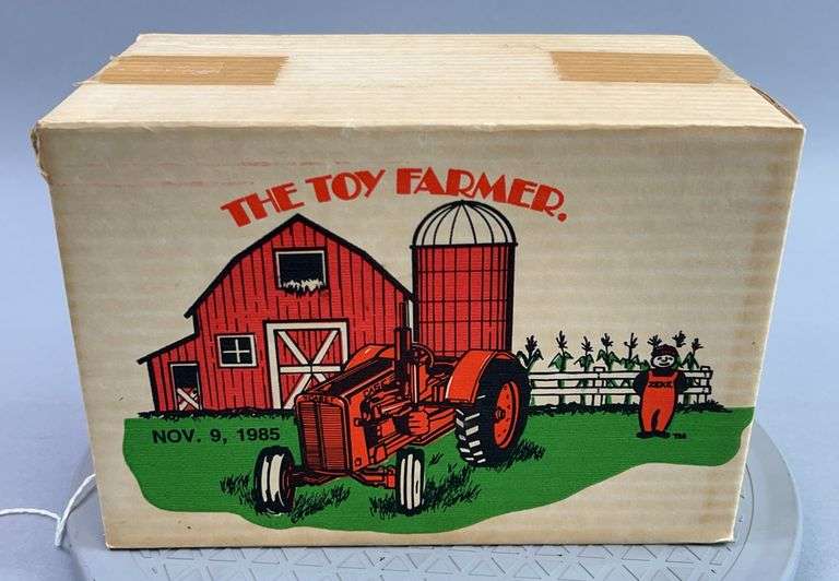 Case 500 1985 National Farm Toy 1:16 Scale Tractor image
