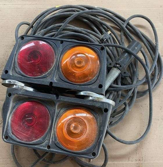 Magnetic Hopper Wagon Bites image