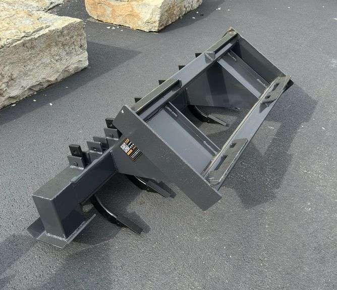 Skid Steer Ripper Model RPR-12-72W image