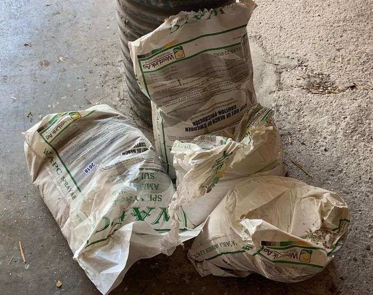 Partial Bags of Ammonium Sulfate image