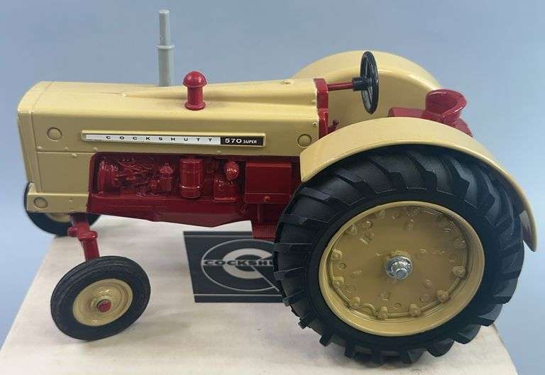 NIB Cockshutt 570 Tractor 1987 National Farm Toy Museum image