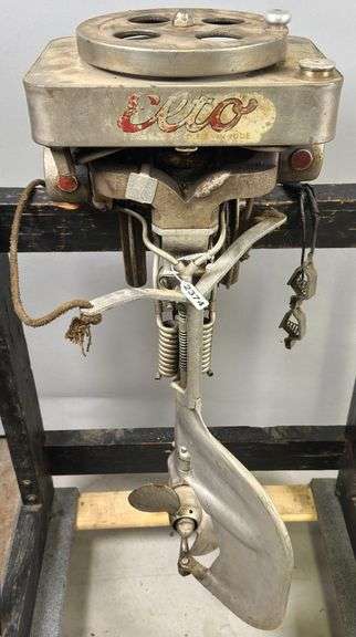 Evinrude Elto Boat Motor image