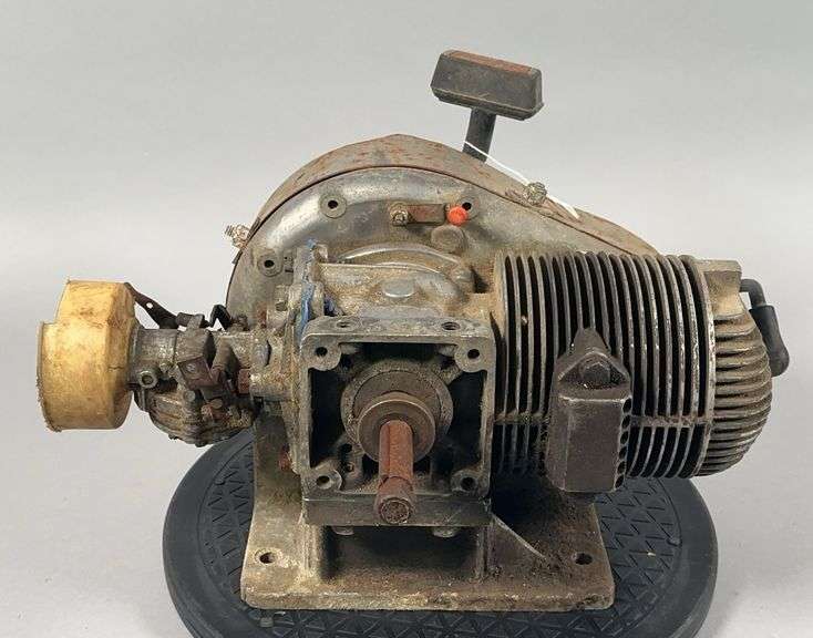 Chrysler Power Bee Two-Cycle Engine image