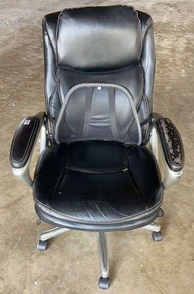 Comfy Office Rolling Chair image