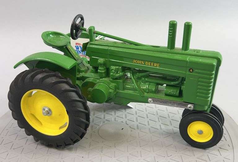 John Deere “A” 1990 Wyoming Centennial 1:16 Scale Tractor image